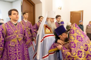 Божественная литургия в храме святителя Спиридона Тримифунтского г. Саратова