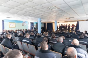 Архиерейский хор выступил в исправительной колонии