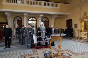 Литургия Преждеосвященных Даров на Архиерейском подворье — в храме святого апостола и евангелиста Иоанна Богослова