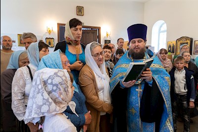 Божественная литургия в храме в честь Владимирской иконы Божией Матери с. Багаевка