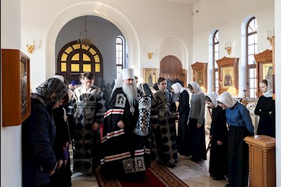 Литургия Преждеосвященных Даров и монашеский постриг в Свято-Алексиевском женском монастыре г. Саратова