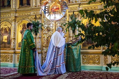 Божественная литургия в храме Сошествия Святого Духа г. Саратова