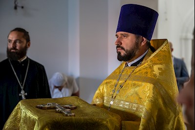 Божественная литургия в храме святителя Тихона, Епископа Воронежского, Задонского чудотворца г. Саратова