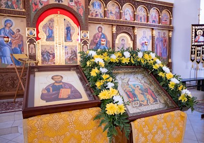 Митрополит Игнатий совершил Божественную литургию в храме святителя Николая Японского г. Саратова