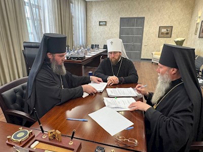 Состоялась передача дел Покровской епархии