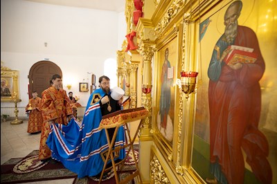 Митрополит Игнатий совершил Божественную литургию в храме святого апостола и евангелиста Иоанна Богослова г. Саратова