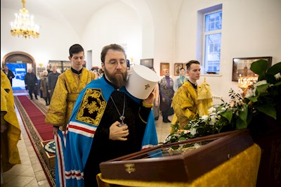 Митрополит Игнатий совершил Божественную литургию в храме во имя святителя Николая Японского г. Саратова