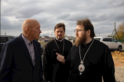 В поселке Лопуховка завершено возведение здания храма