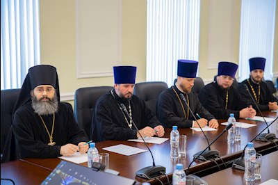 Митрополит Игнатий возглавил работу заседания Епархиального совета
