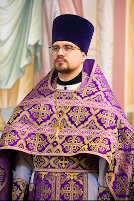 Митрополит Игнатий совершил вечернюю Литургию Преждеосвященных Даров в Свято-Троицком кафедральном соборе г. Саратова