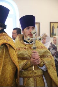 Божественная литургия в храме святителя Иоанна Златоуста в п. Зональный г.Саратова