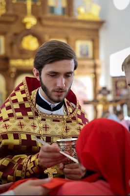 Божественная литургия в храме новомучеников и исповедников Саратовских г. Саратова