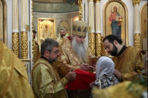 Божественная литургия в храме во имя Всех святых, в земле Российской просиявших, г.Саратова