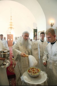 Божественная литургия в храме во имя Архангела Михаила с. Михайловка Саратовского района