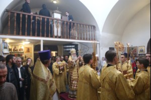 Божественная литургия в храме во имя святителя и чудотворца Николая на Елшанском кладбище г. Саратова
