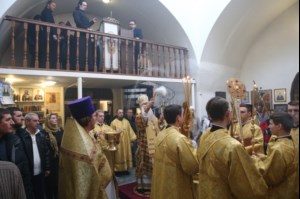 Божественная литургия в храме во имя святителя и чудотворца Николая на Елшанском кладбище г. Саратова