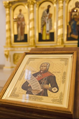 Архиереи Саратовской митрополии совершили Божественную литургию в соборном храме святого благоверного князя Александра Невского г. Ртищево