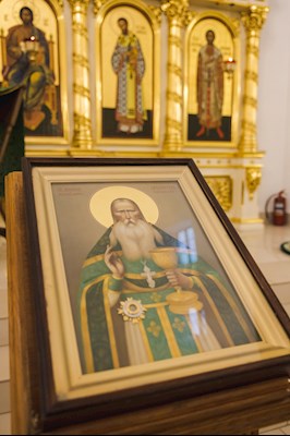 Архиереи Саратовской митрополии совершили Божественную литургию в соборном храме святого благоверного князя Александра Невского г. Ртищево