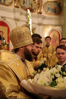 Великая рождественская вечерня в Покровском соборе г. Саратова