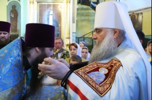 Божественная литургия в храме в честь Казанской иконы Божией Матери г. Петровска