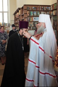Божественная литургия в Свято-Троицком кафедральном соборе города Вольска