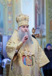 Божественная литургия в храме в честь Покрова Пресвятой Богородицы города Саратова
