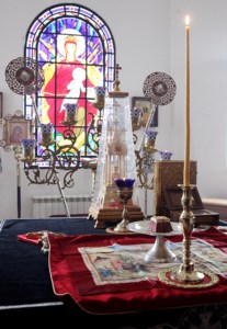 Литургия Преждеосвященных Даров на Архиерейском подворье — храме в честь иконы Божией Матери «Утоли моя печали» г.Саратова