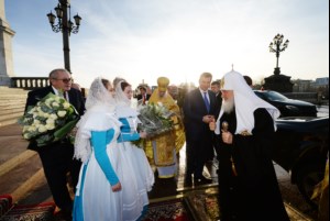 Митрополит Лонгин принял участие в Патриаршем богослужении в день празднования 70-летнего юбилея Его Святейшества