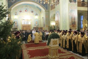 Великая Рождественская вечерня в храме в честь Покрова Пресвятой Богородицы г. Саратова