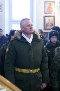 Божественная литургия в храме в честь Воздвижения Честнаго и Животворящего Креста Господня на территории Вольского военного института материального обеспечения