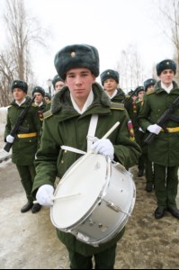 Митрополит Лонгин поздравил курсантов и командование вольского военного института с Днем защитника Отечества