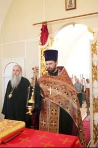 Всенощное бдение в храме во имя святых царственных страстотерпцев п. Дубки