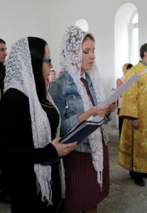 Прихожане строящегося храма святых Адриана и Наталии молитвенно отметили день памяти святых