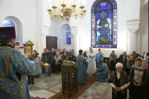 Божественная литургия на Архиерейском подворье – храме в честь иконы Божией Матери «Утоли моя печали» г.Саратова