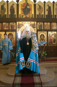 Вечерня в соединении с Божественной литургией свт. Иоанна Златоуста в храме в честь Благовещения Пресвятой Богородицы г.Вольска