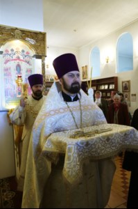 Божественная литургия в храме в честь Покрова Пресвятой Богородицы р.п. Новые Бурасы