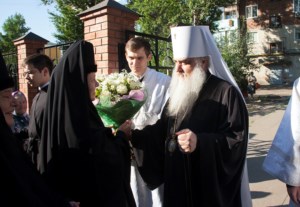 Божественная литургия в храме Преображения Господня Покровского женского монастыря г. Балашова