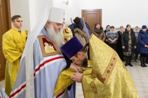 Великое освящение храма во имя святителя Спиридона Тримифунтского г. Саратова и первая Божественная литургия в новоосвященном храме