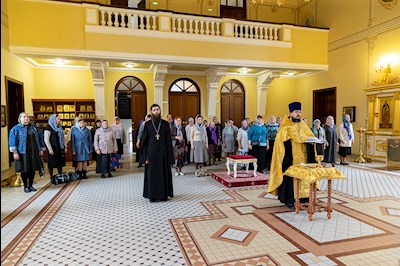 В Саратове открылись курсы для распространителей церковной утвари