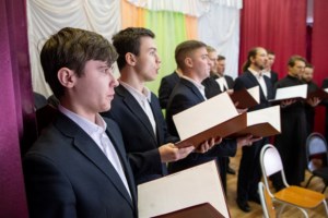 Архиерейский хор Саратовской митрополии выступил в исправительной колонии