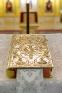 Царские часы и Изобразительны на Архиерейском подворье — в храме во имя святого апостола и евангелиста Иоанна Богослова при Саратовской православной духовной семинарии г. Саратова