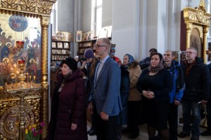 Великое повечерие с чтением канона преподобного Андрея Критского в храме великомученика Георгия Победоносца г. Саратова