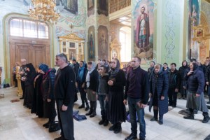 Великое повечерие с чтением канона преподобного Андрея Критского в храме Покрова Пресвятой Богородицы г. Саратова