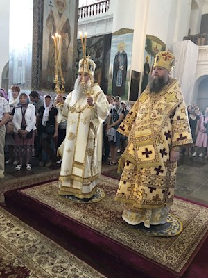 Божественная литургия в Успенском соборе Свято-Успенского Жировичского монастыря