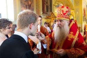 Таинство Венчания в Покровском храме г. Саратова