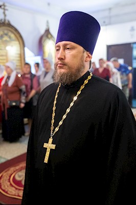 Божественная литургия в храме святителя Тихона Задонского г. Саратова