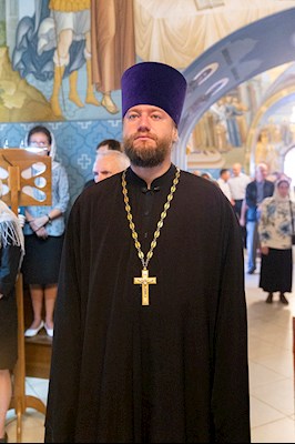 Божественная литургия в Свято-Троицком кафедральном соборе г. Саратова