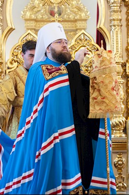 Митрополит Игнатий совершил Божественную литургию в храме Казанской иконы Божией Матери г. Саратова