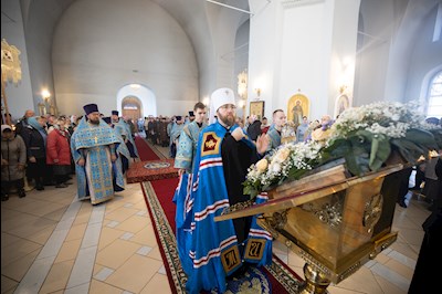 Митрополит Игнатий совершил Божественную литургию в Покровском храме г. Петровска