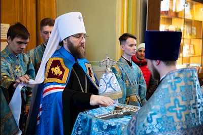 Митрополит Игнатий совершил всенощное бдение в Покровском соборе г. Саратова
